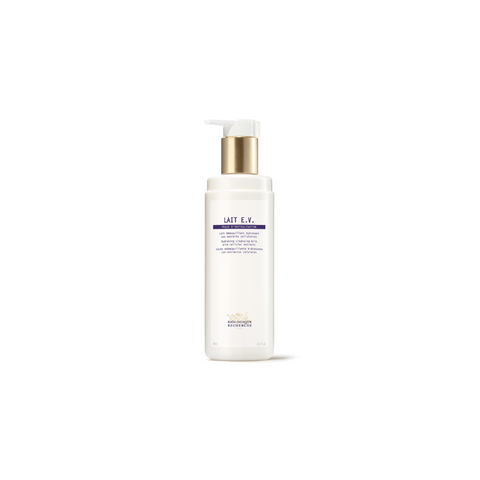 Moisturizing and lipid-restoring makeup remover