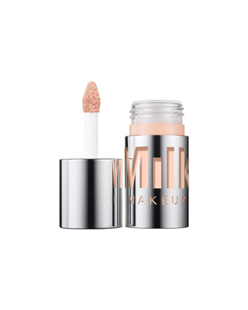 Future Fluid Creamy Longwear Hydrating Concealer with Hyaluronic Acid