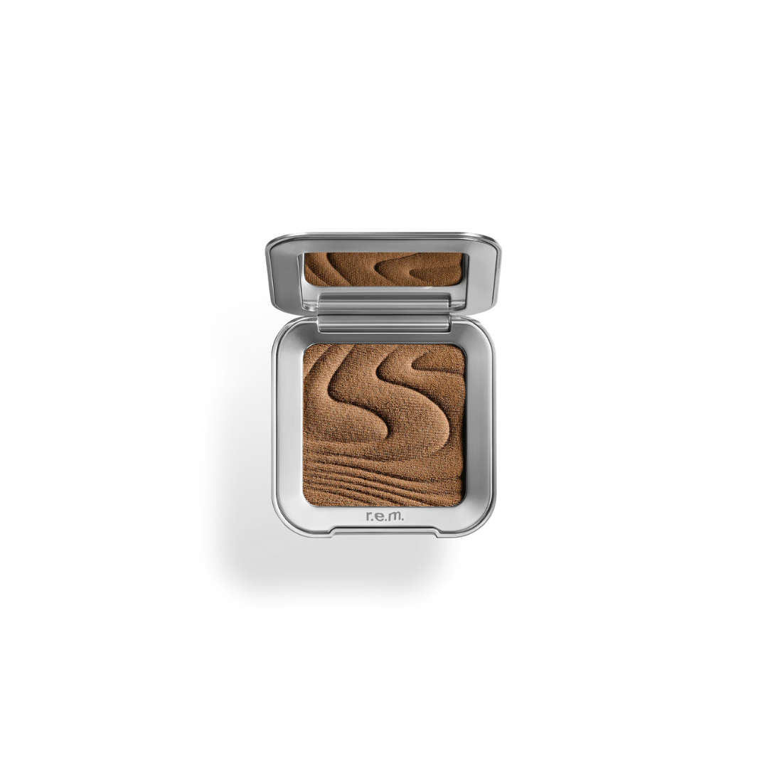 Hypernova Satin Matte Bronzer